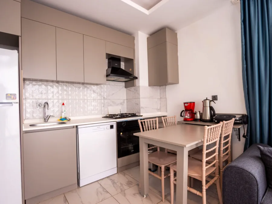 Sunrise Apartment tam donanımlı mutfak